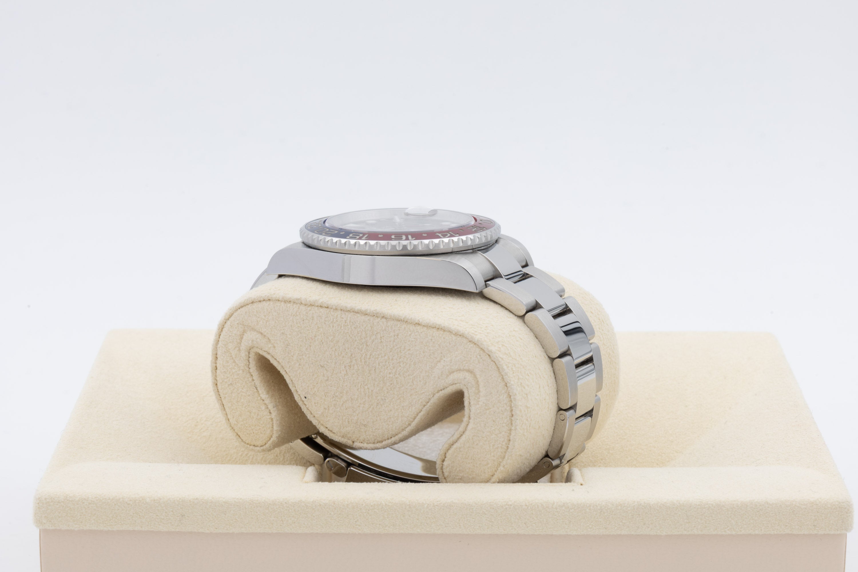 Rolex GMT-Master II Pepsi 126710BLRO Oyster de 2019 Certificado de Segunda Mano