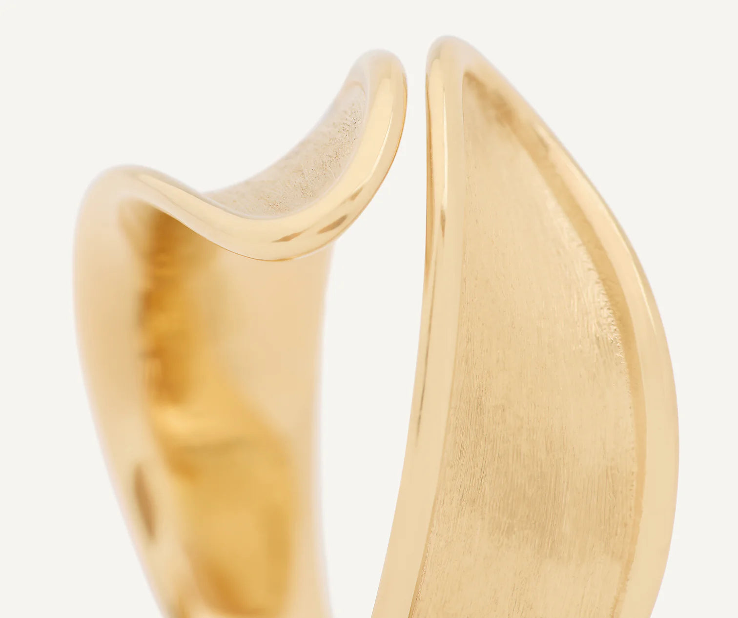 Anello a fascia in oro giallo, Lunaria Twist, Marco Bicego