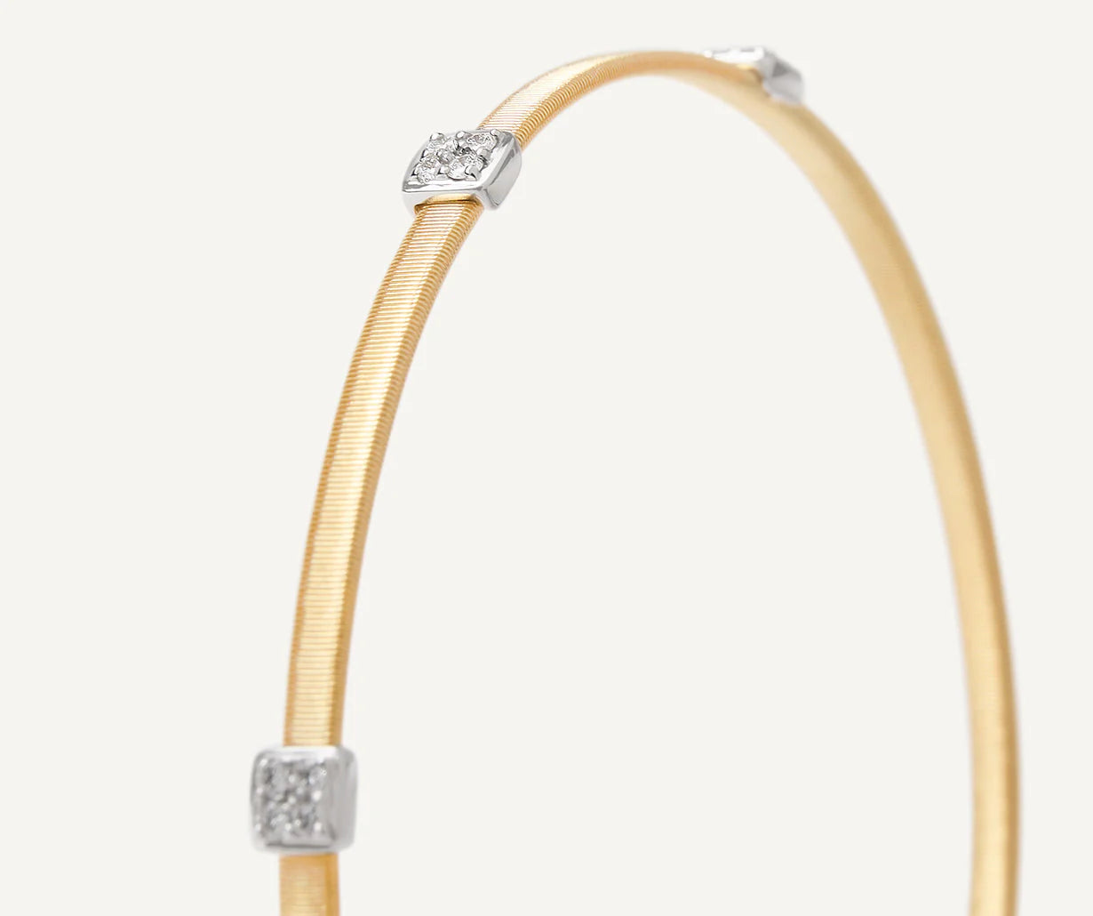 Bracciale sottile con tre pavé di diamanti, Masai, Marco Bicego
