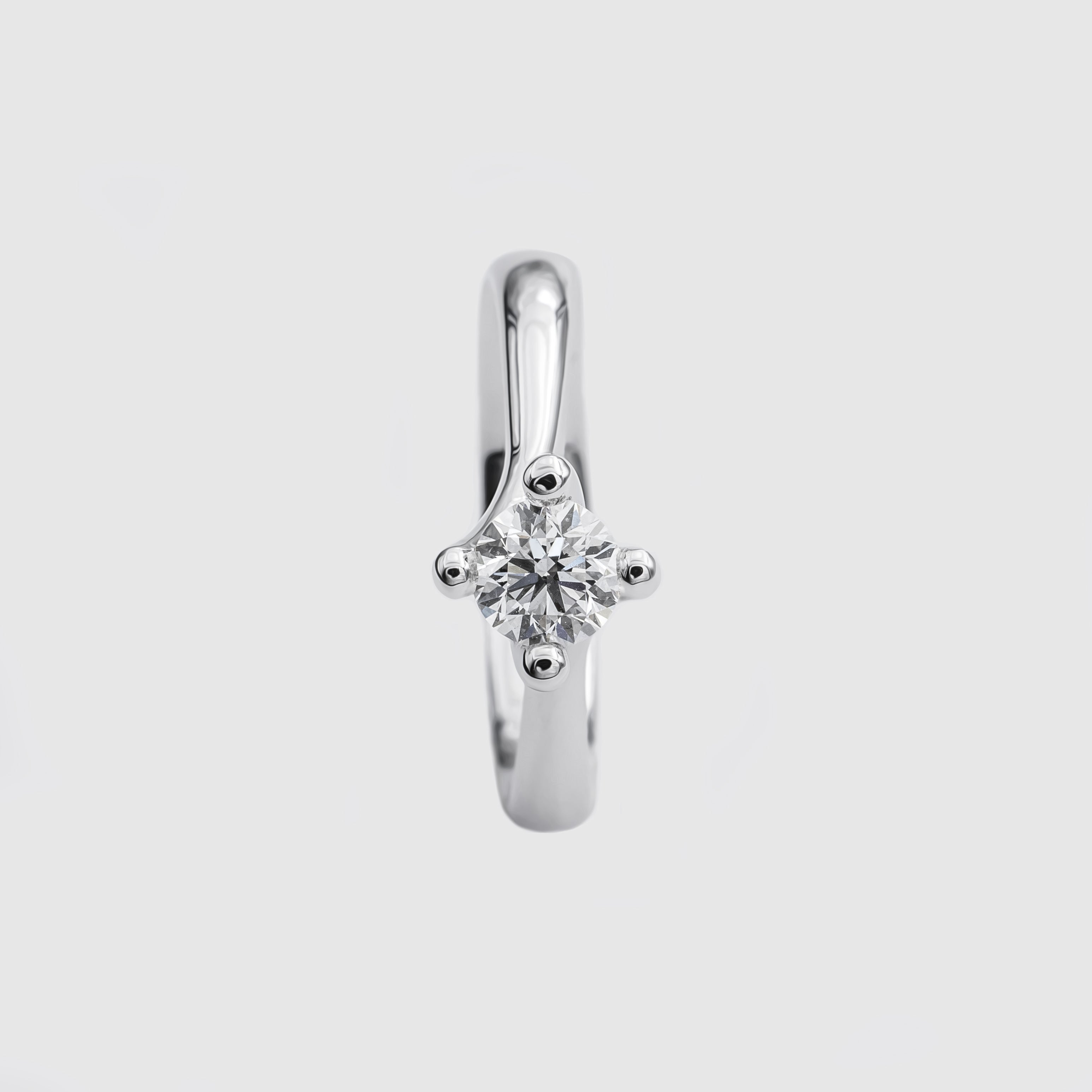 Anello solitario oro bianco e diamanti,VALENTINO, Ferro Atelier