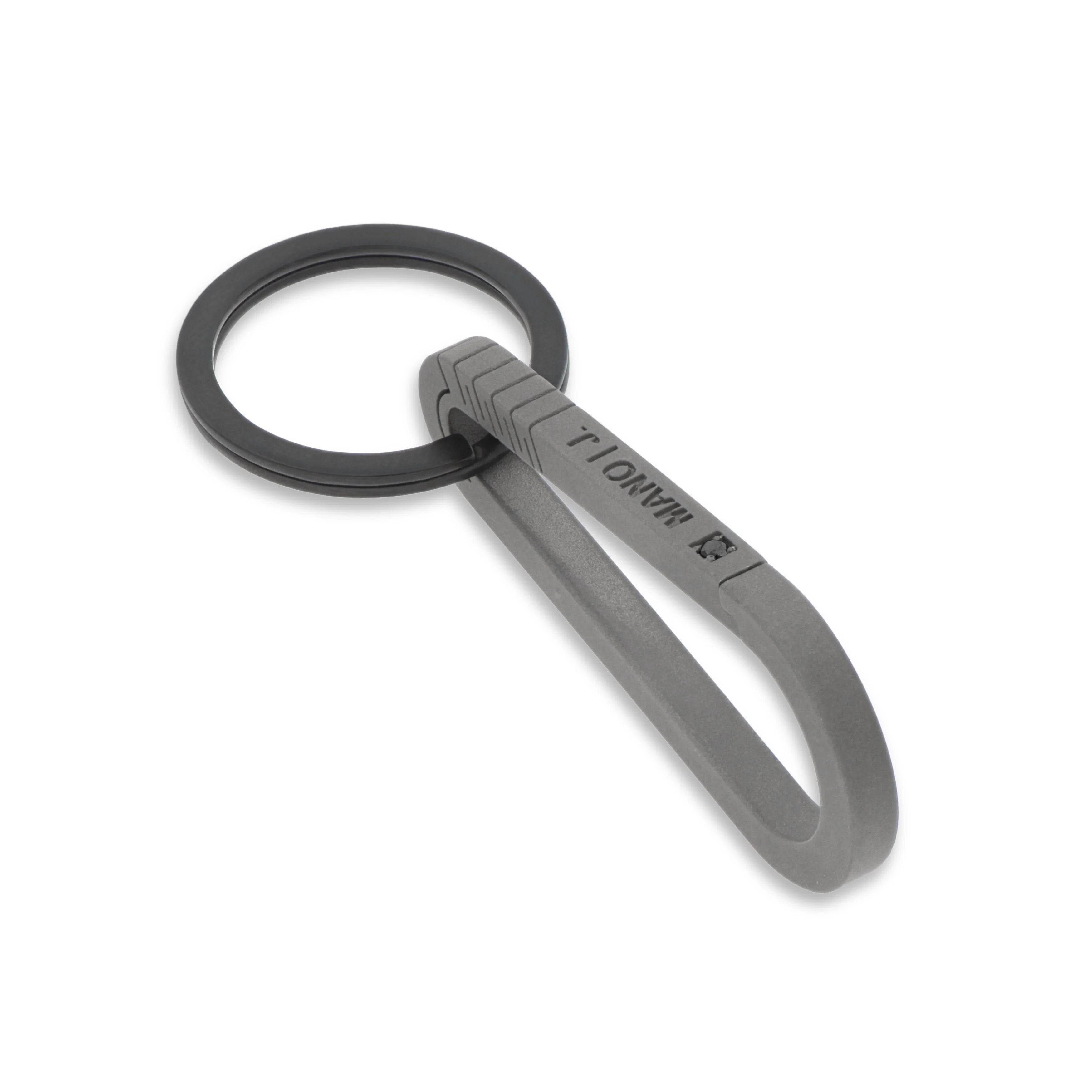 Portachiavi moschettone in titanio e diamante nero, Mano J
