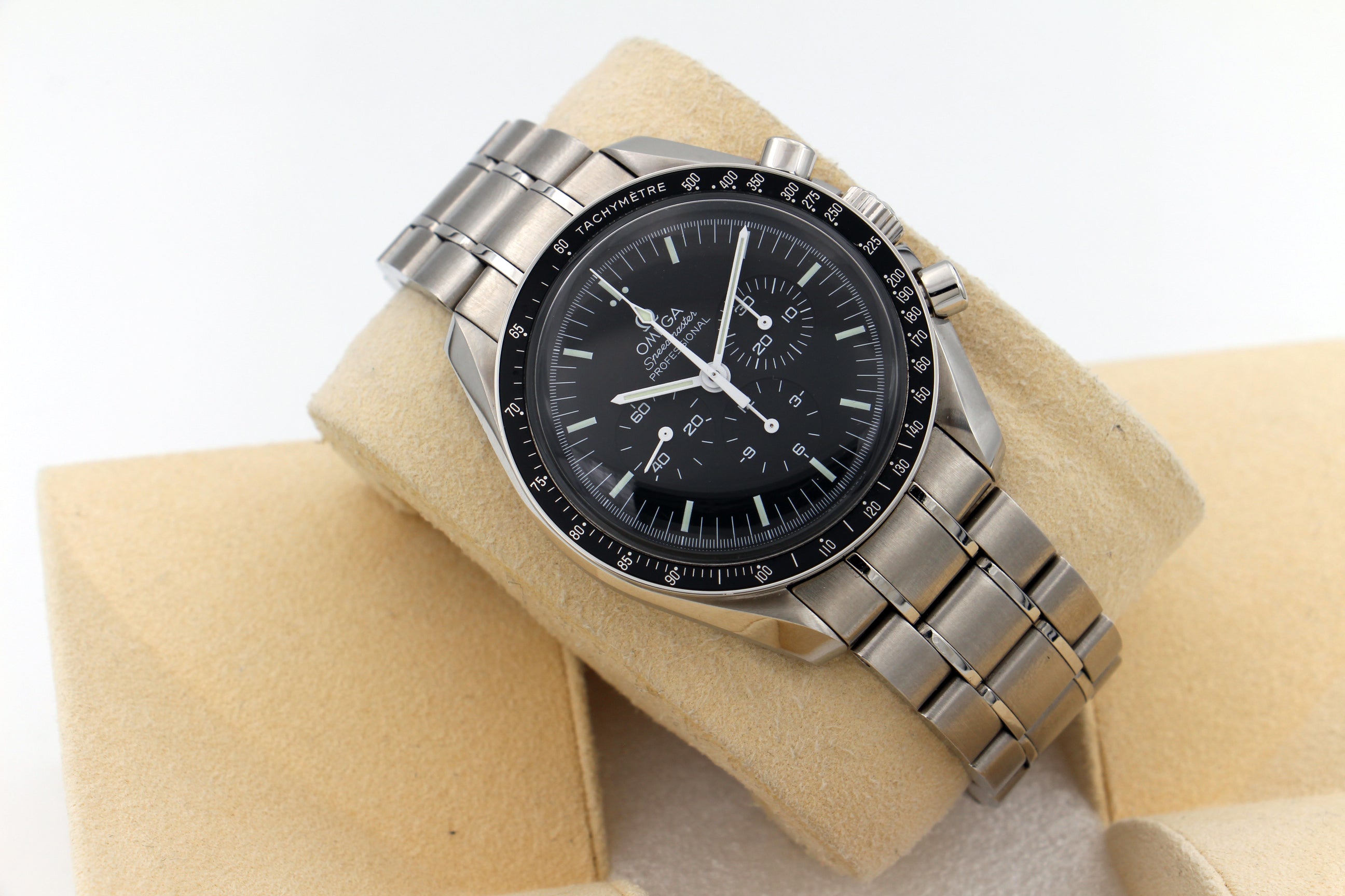 Omega Speedmaster Moonwatch White from 2025