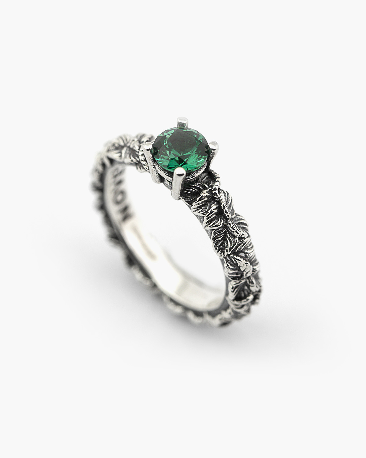 Silver solitaire leaf band ring with green cubic zirconia, Nove25