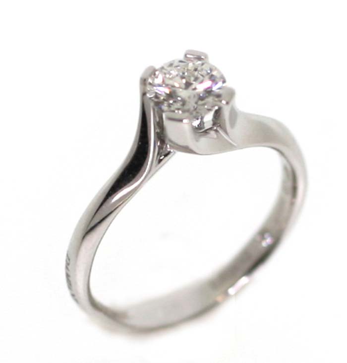 Anello solitario oro bianco e diamante Sand, Damiani