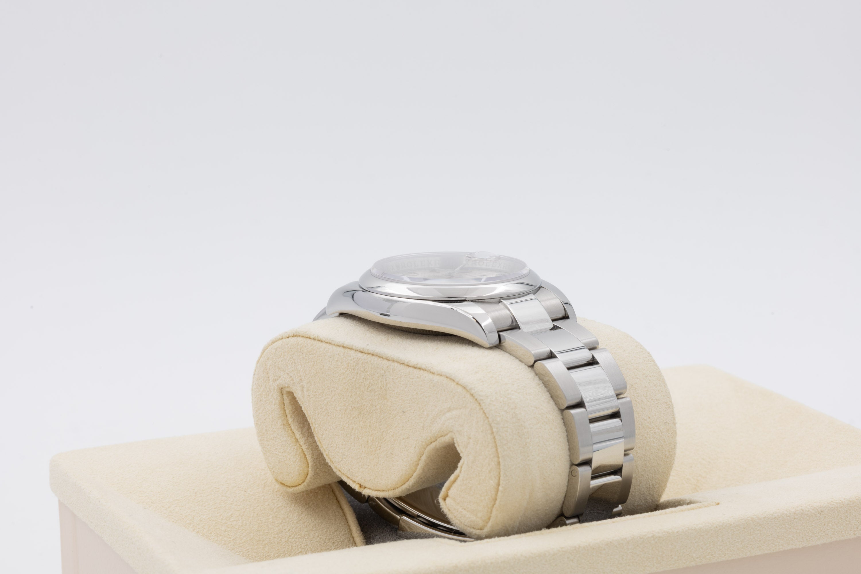 Rolex Datejust 116200 white dial "Roulette" from 2007