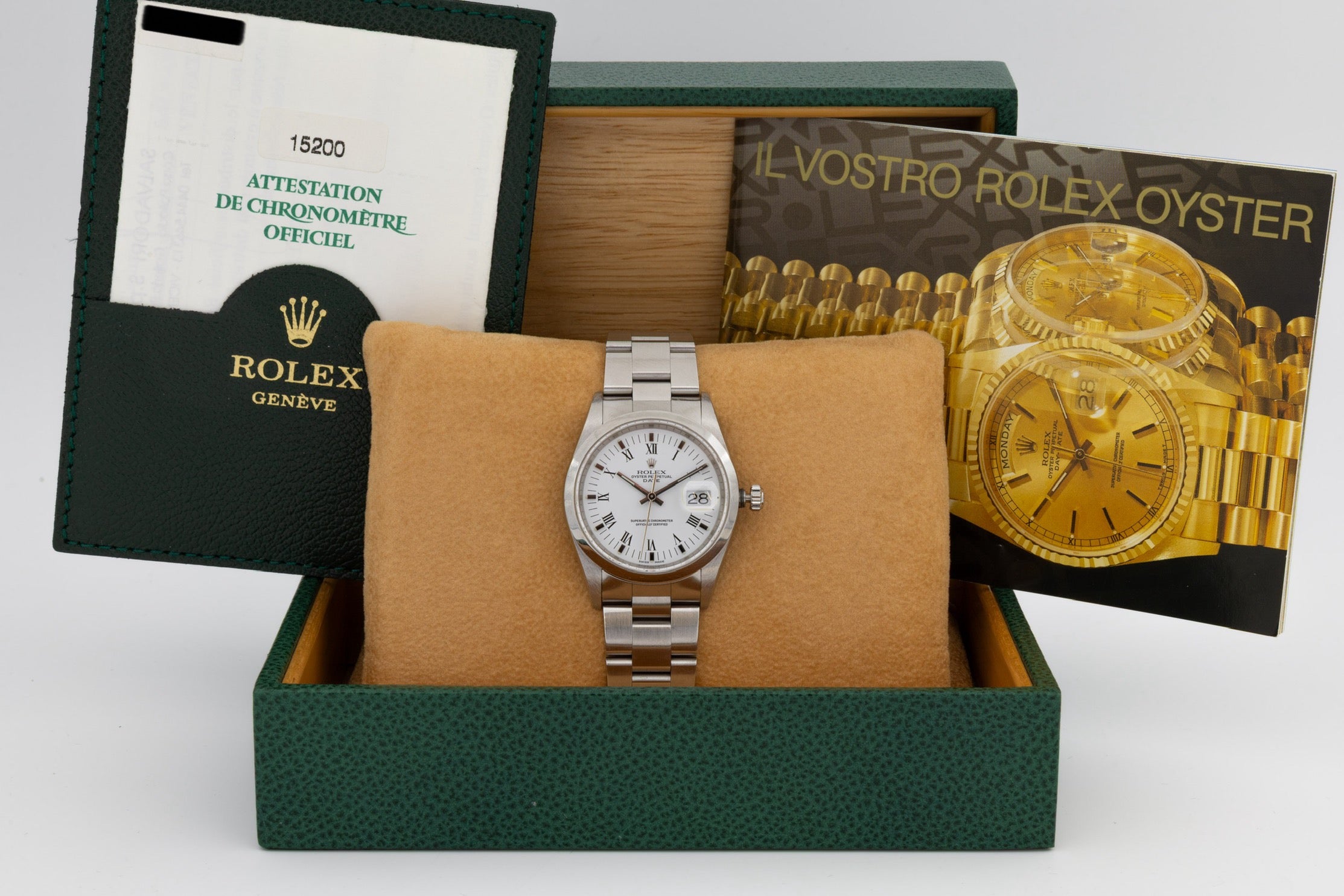Rolex Oyster Perpetual date 15200 quadrante bianco del 2001 Italia