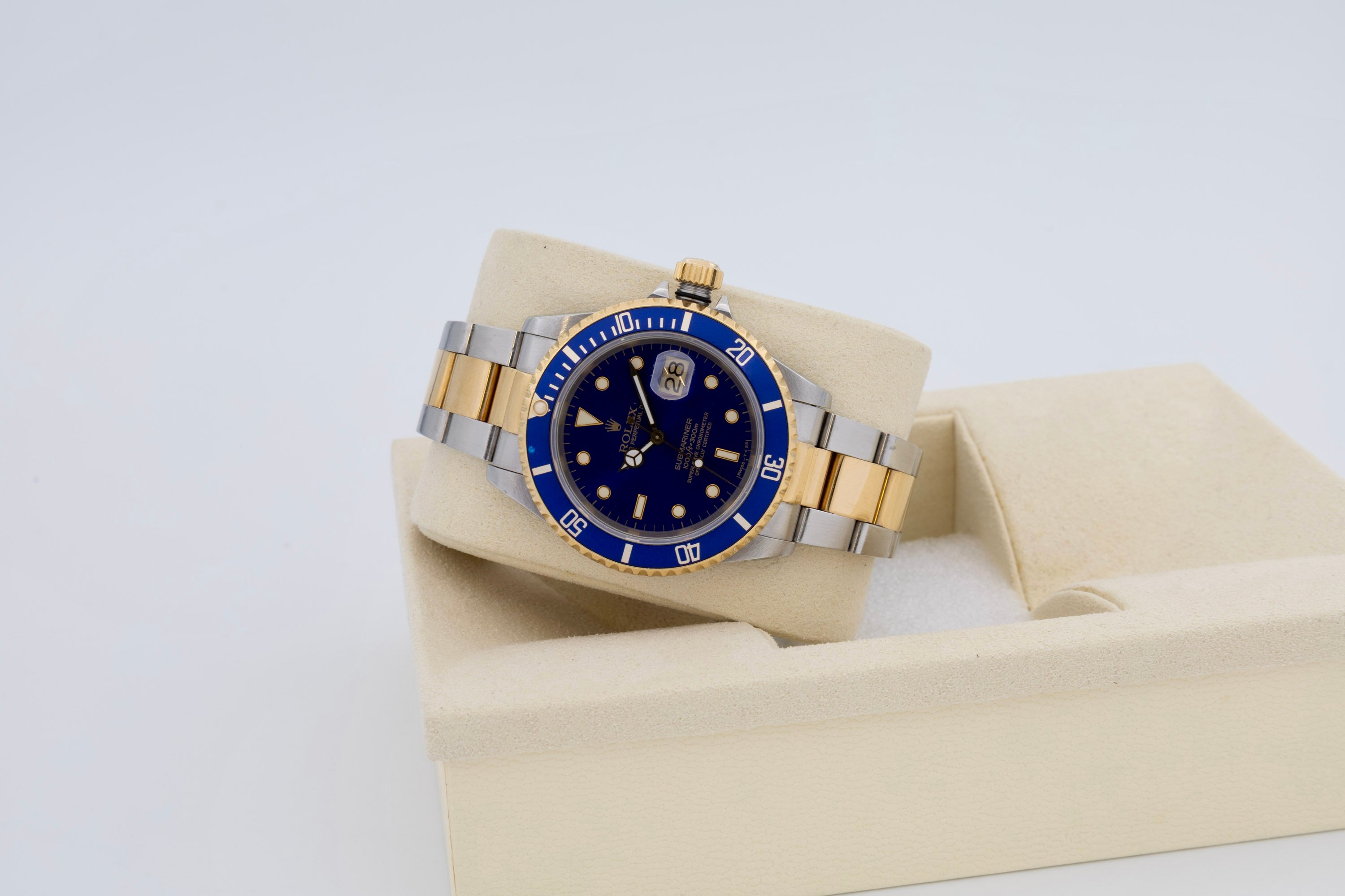 Rolex Datejust 116234 36mm White Dial Roulette 2007