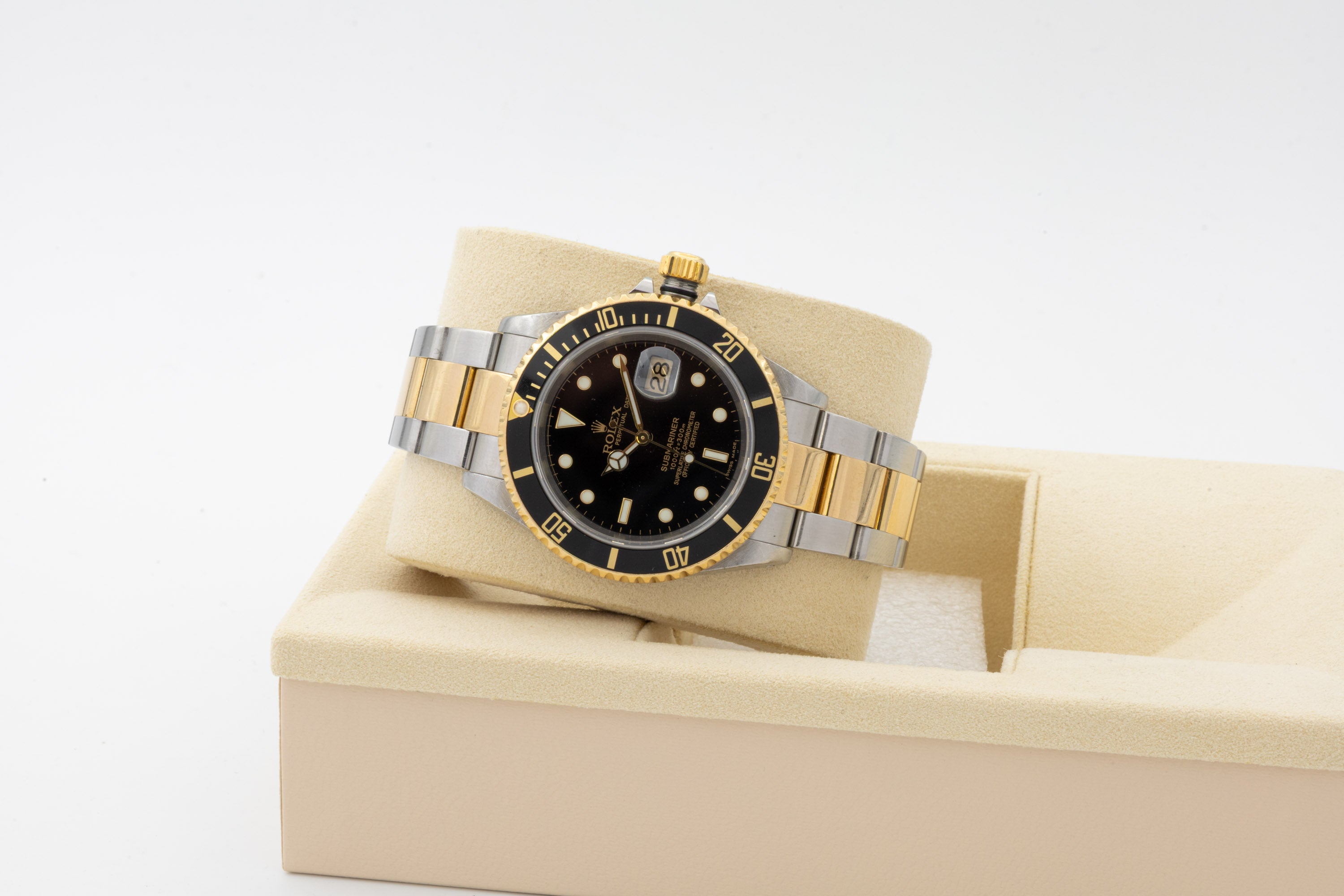 Rolex Submariner Fecha 16613 esfera negra de 2002 - Italia