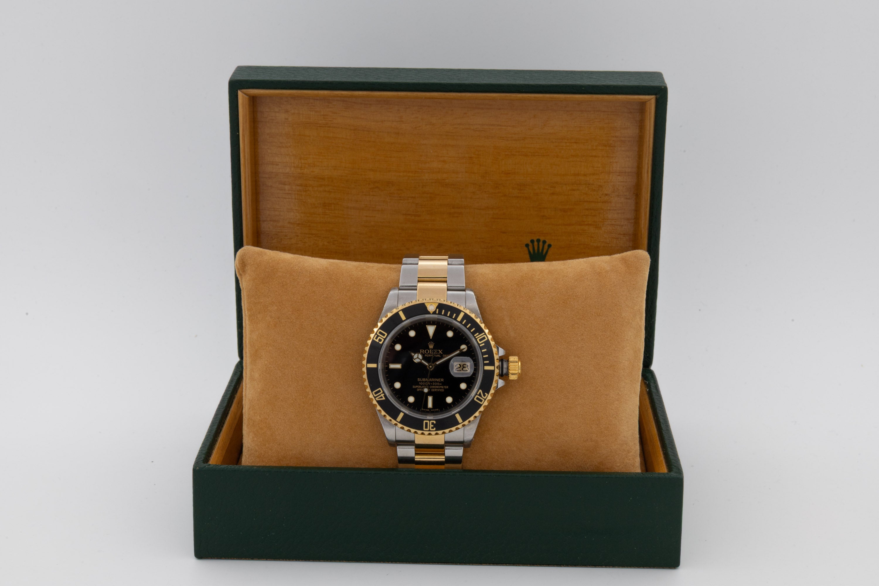 Rolex Submariner Fecha 16613 esfera negra de 2002 - Italia