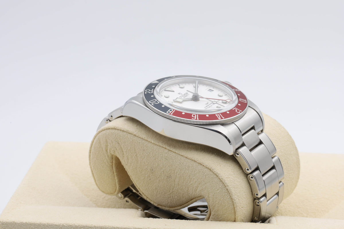 Tudor Black Bay GMT quadrante Opalino Rosso-Blu 79830RB del 2023