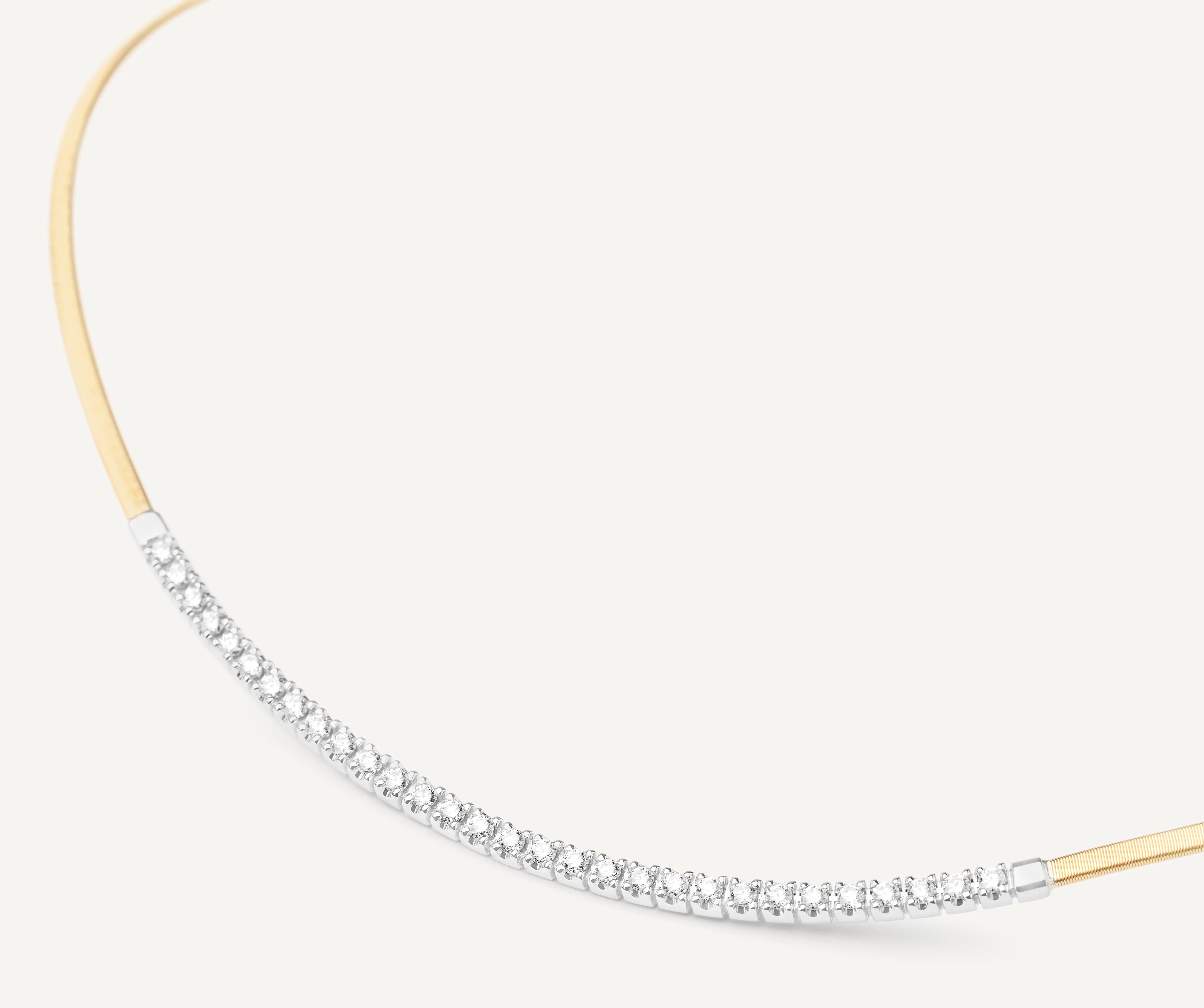 Collier a un filo in oro giallo con barretta di diamanti, Masai, Marco Bicego