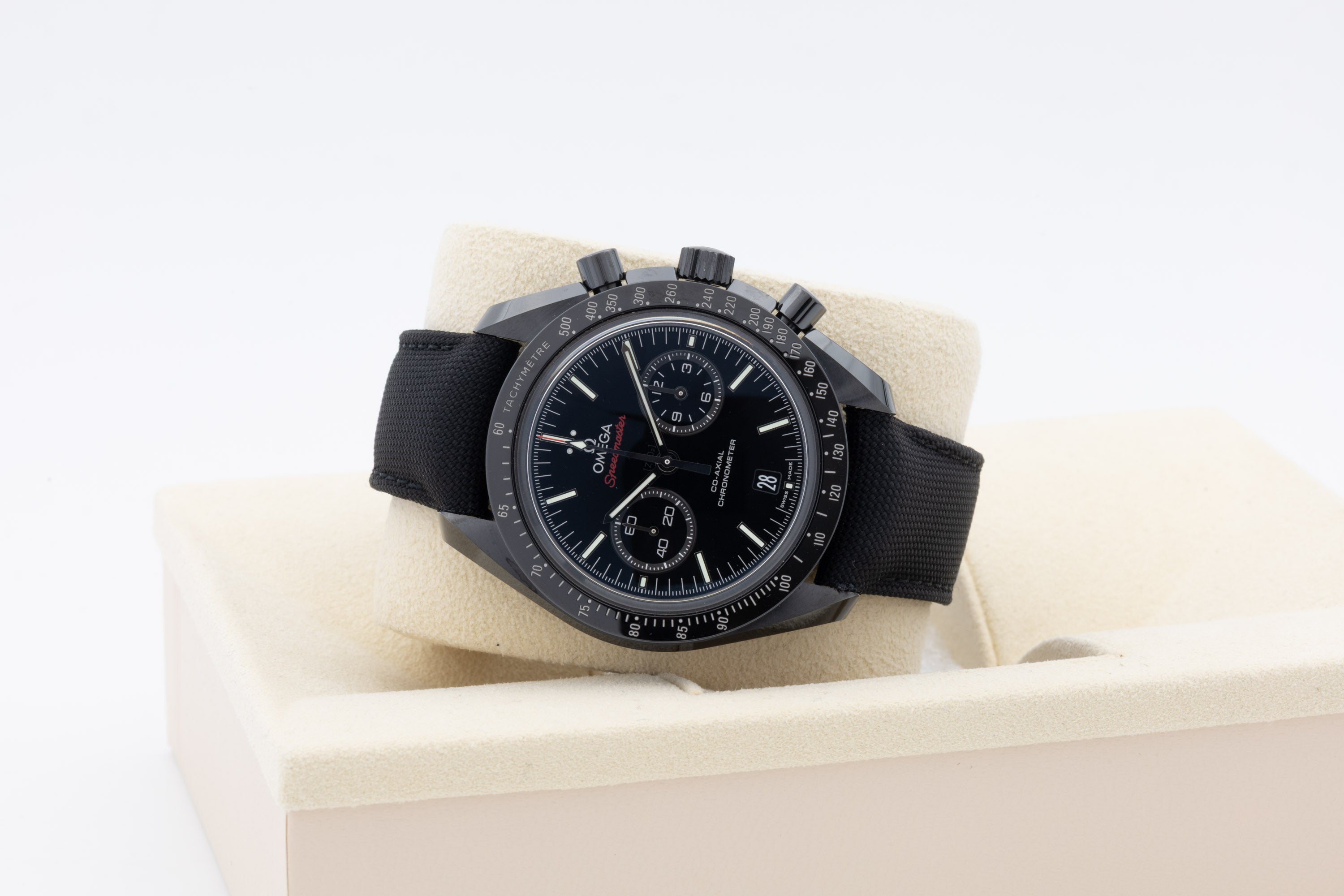 Omega Speedmaster Lado Oscuro de la Luna del 2024 Co-Axial