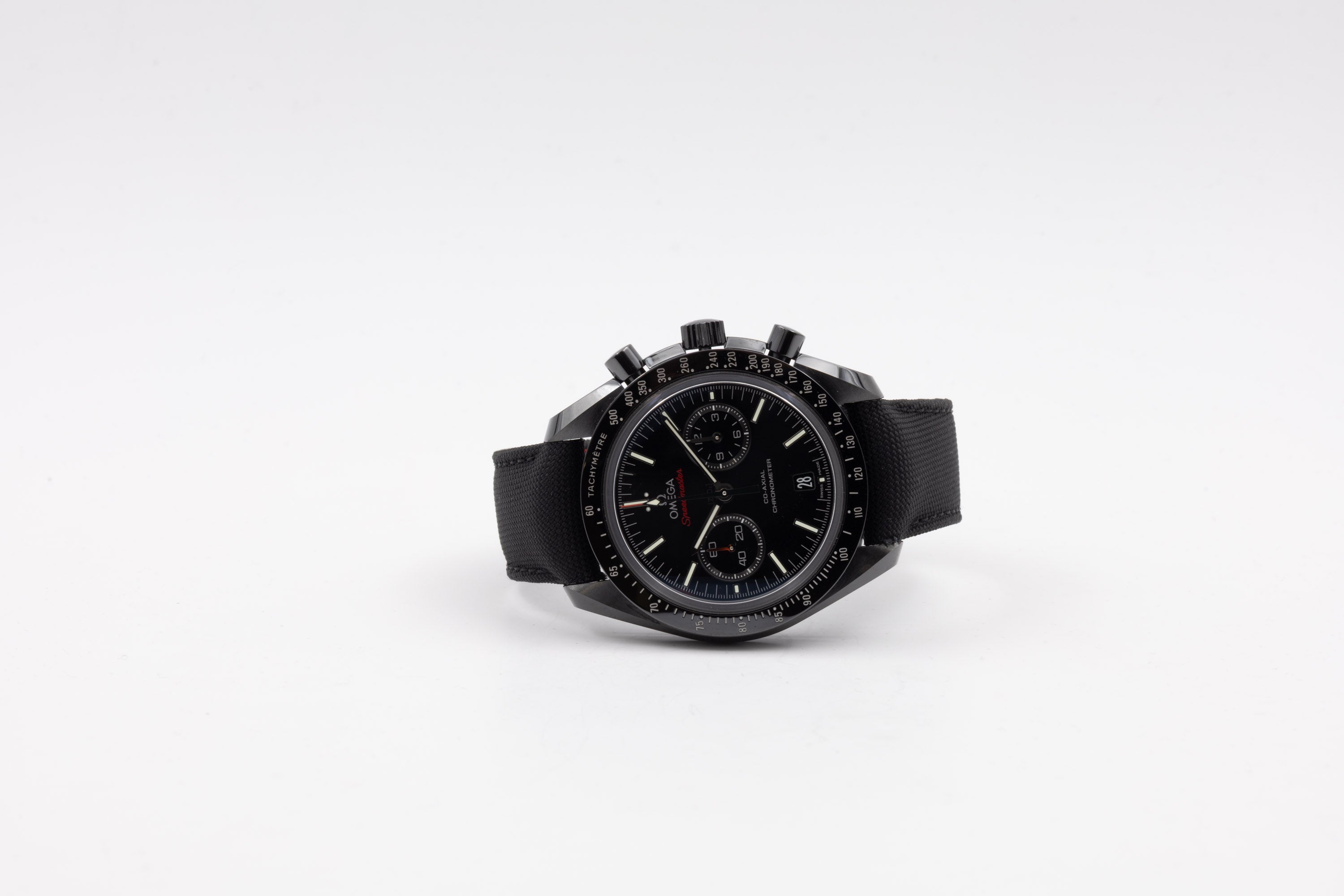 Omega Speedmaster Lado Oscuro de la Luna del 2024 Co-Axial