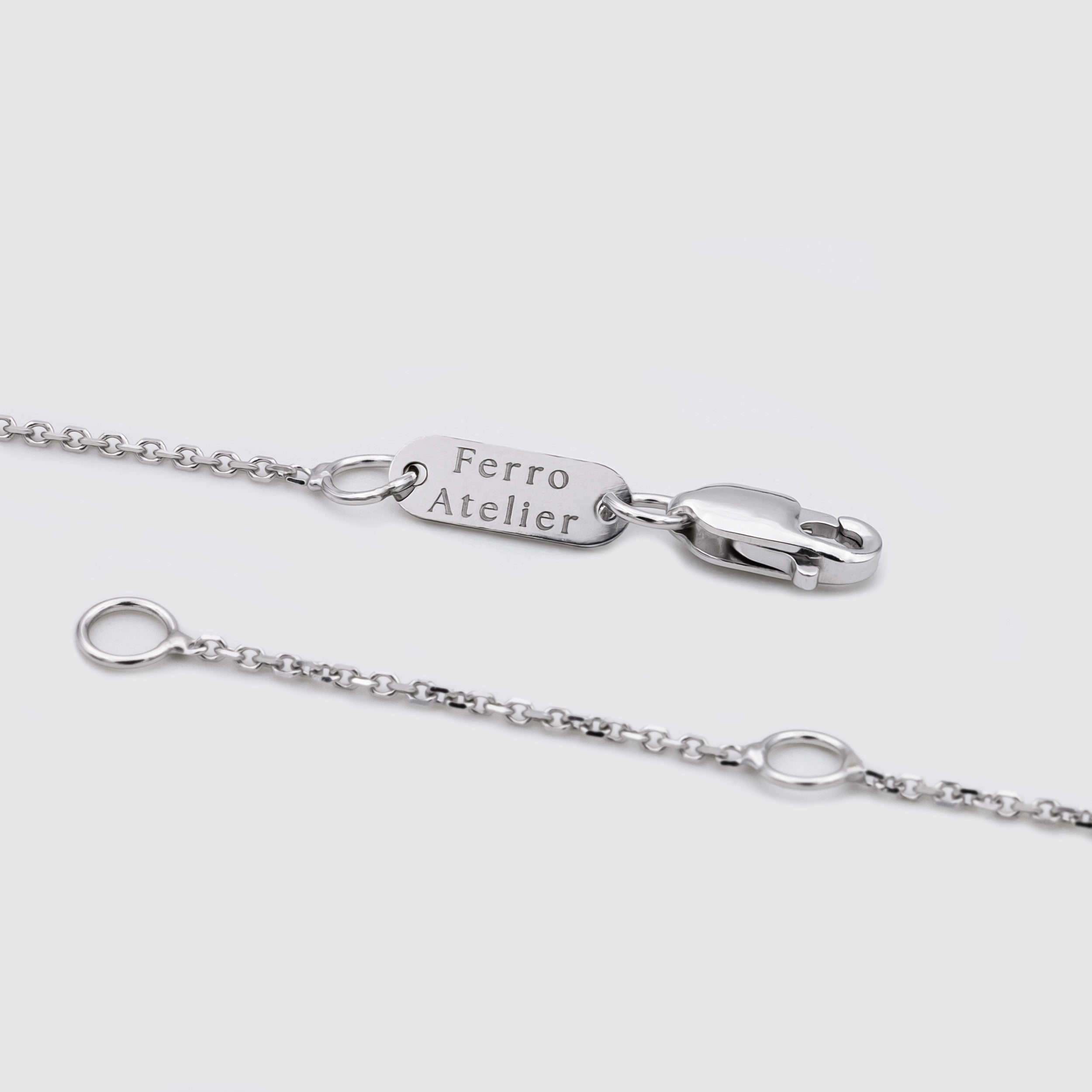 Collana punto luce Flower in oro bianco e diamanti ct. 0,26 Ferro Atelier