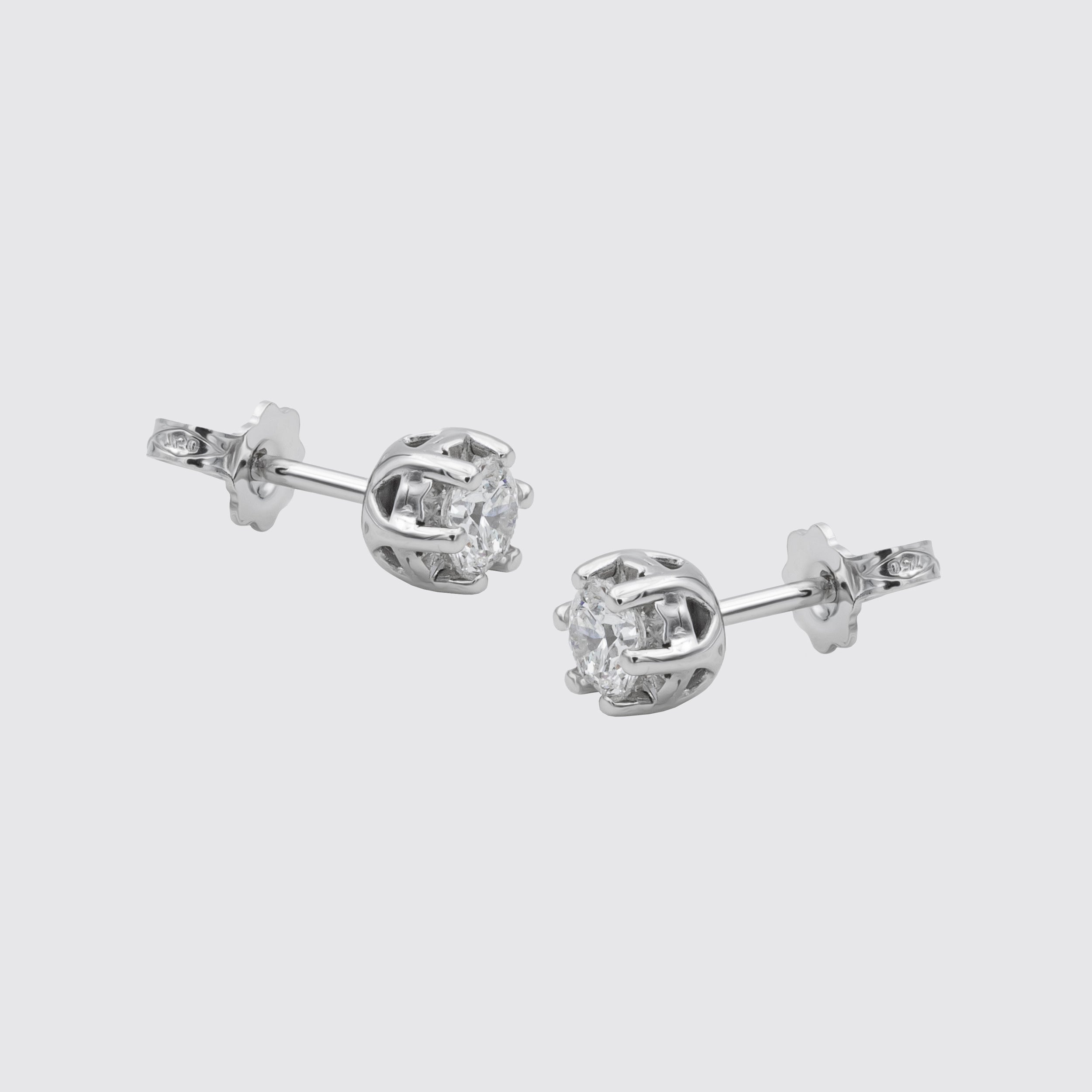 Orecchini punto luce Grace in oro bianco e diamanti ct. 0,30 Ferro Atelier