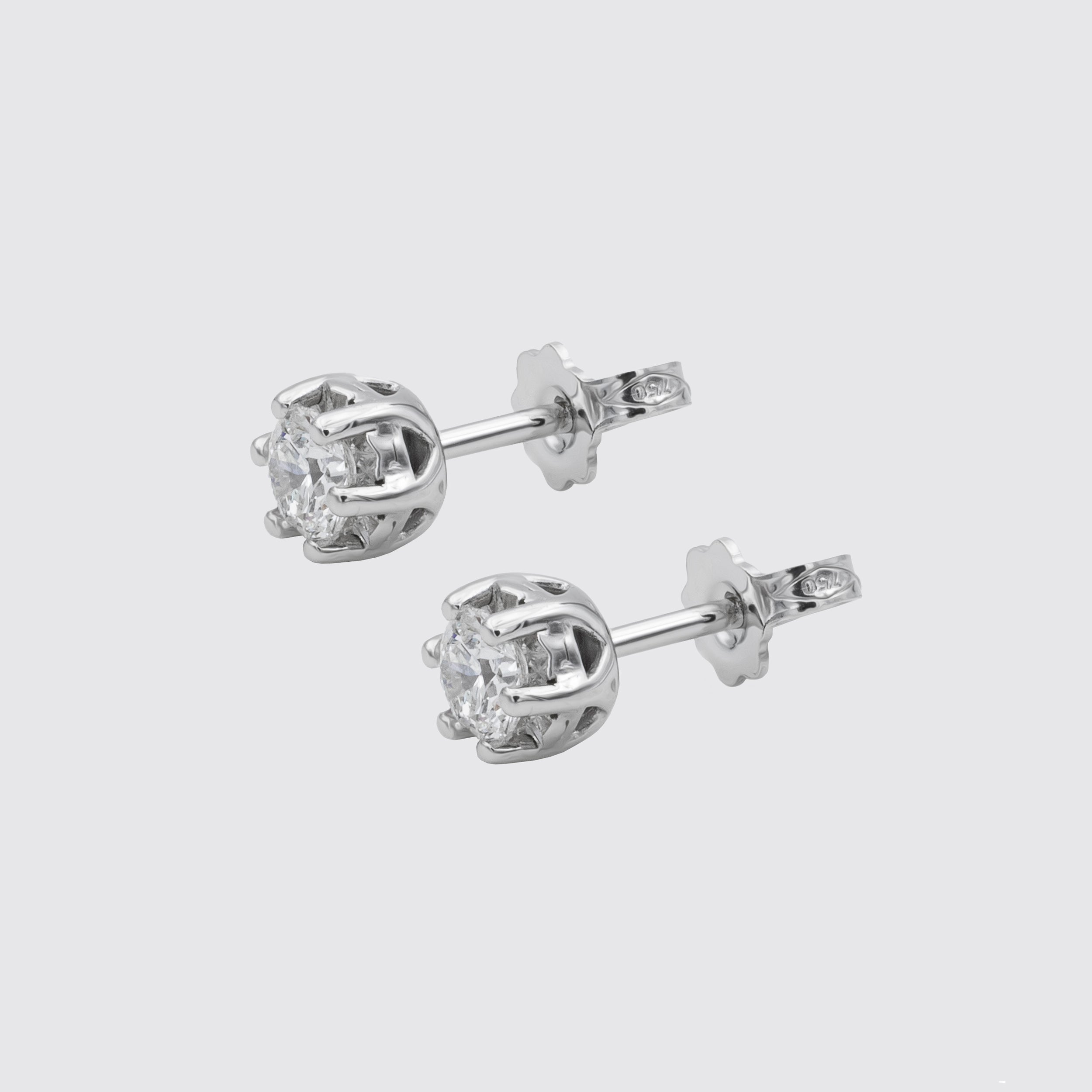 Orecchini punto luce Grace in oro bianco e diamanti ct. 0,30 Ferro Atelier