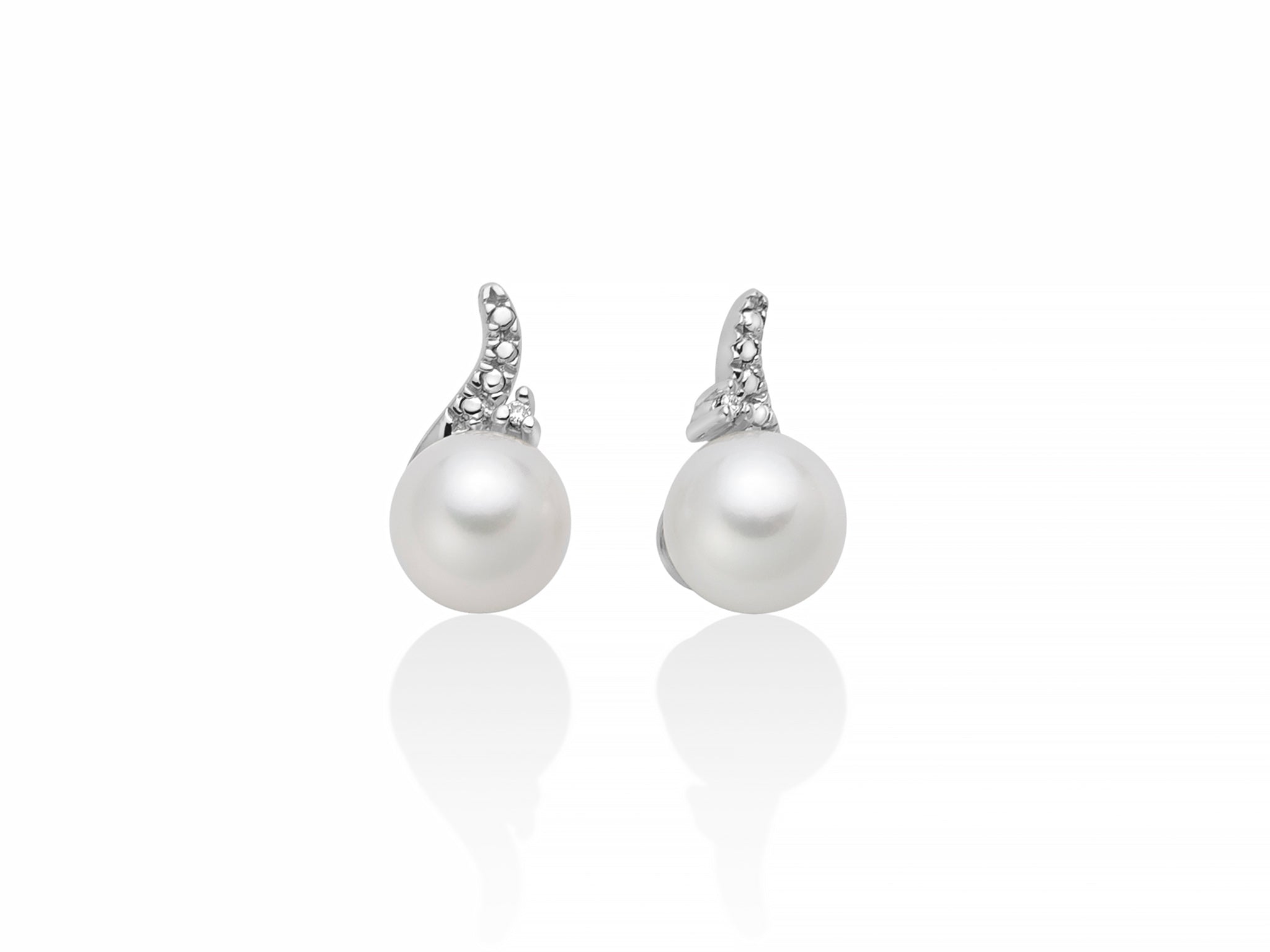 White gold, diamond and pearl earrings, Miluna