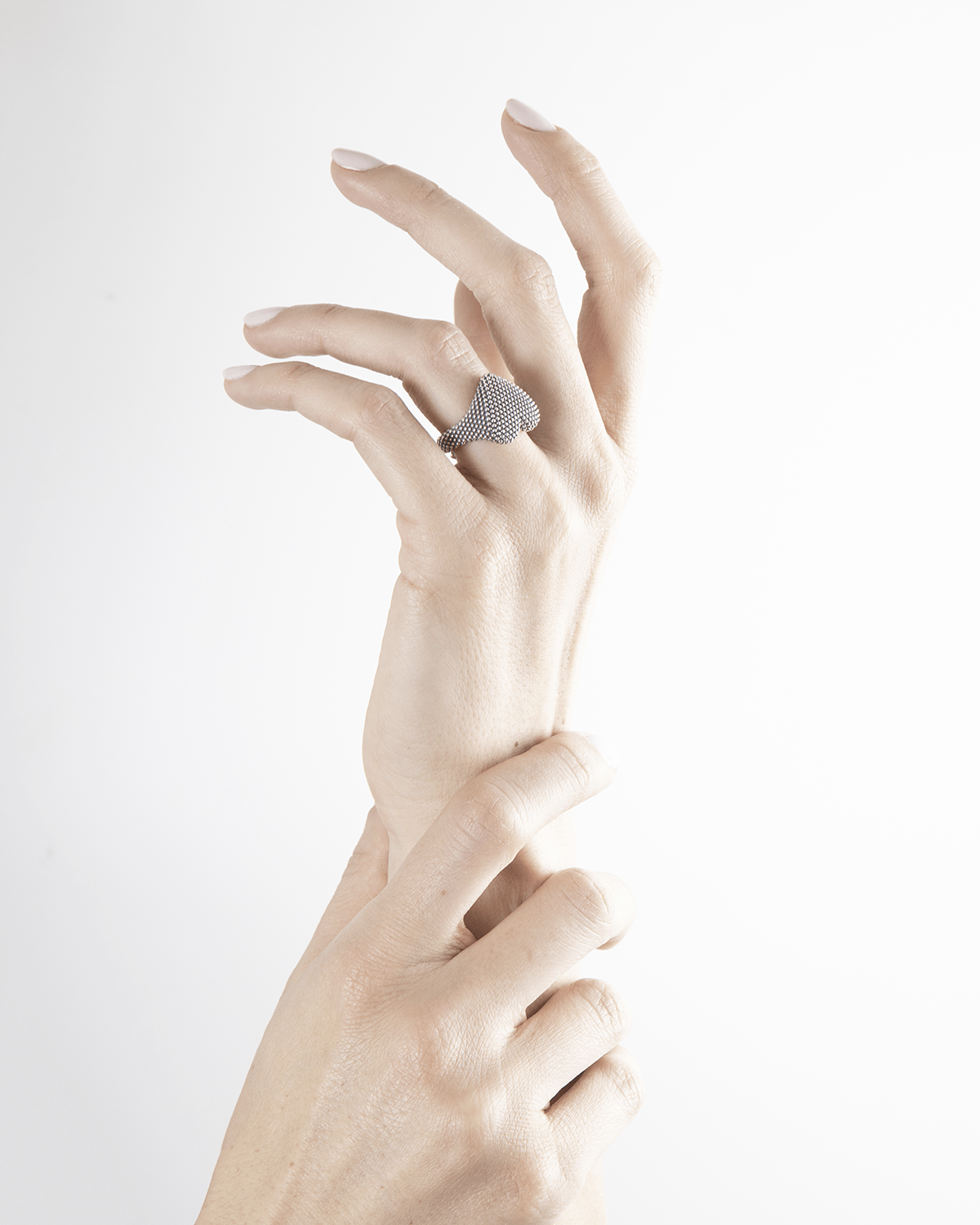 Anello in argento, chevalier cuore puntinato, Nove25