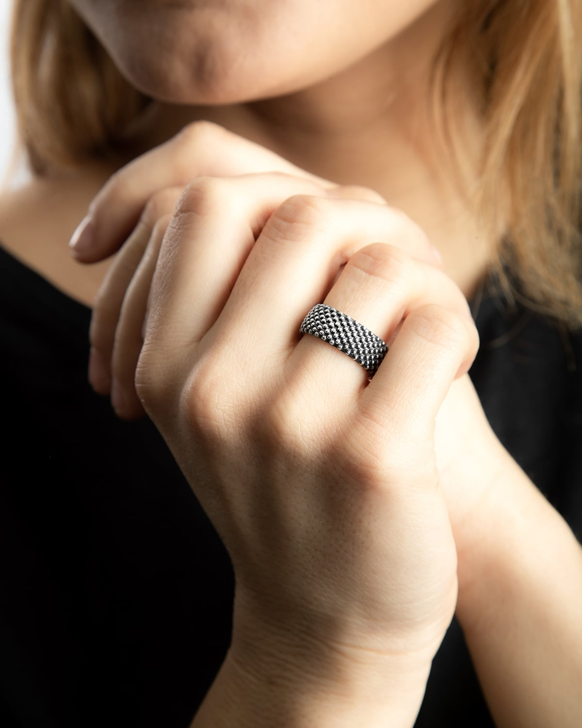 Bague en argent, bande à pois, Nove25