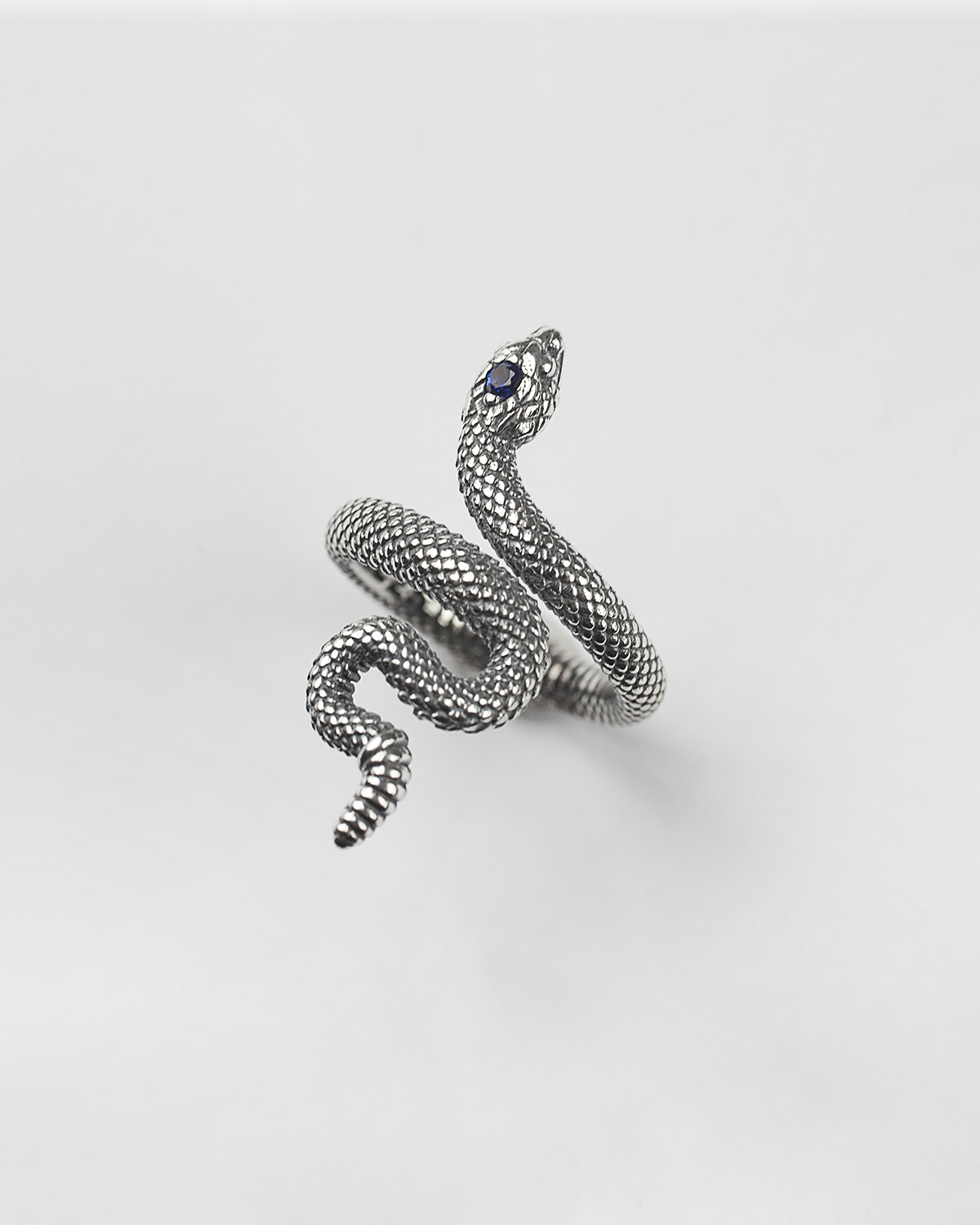 Bague en argent, serpent avec pierre bleue, Nove25